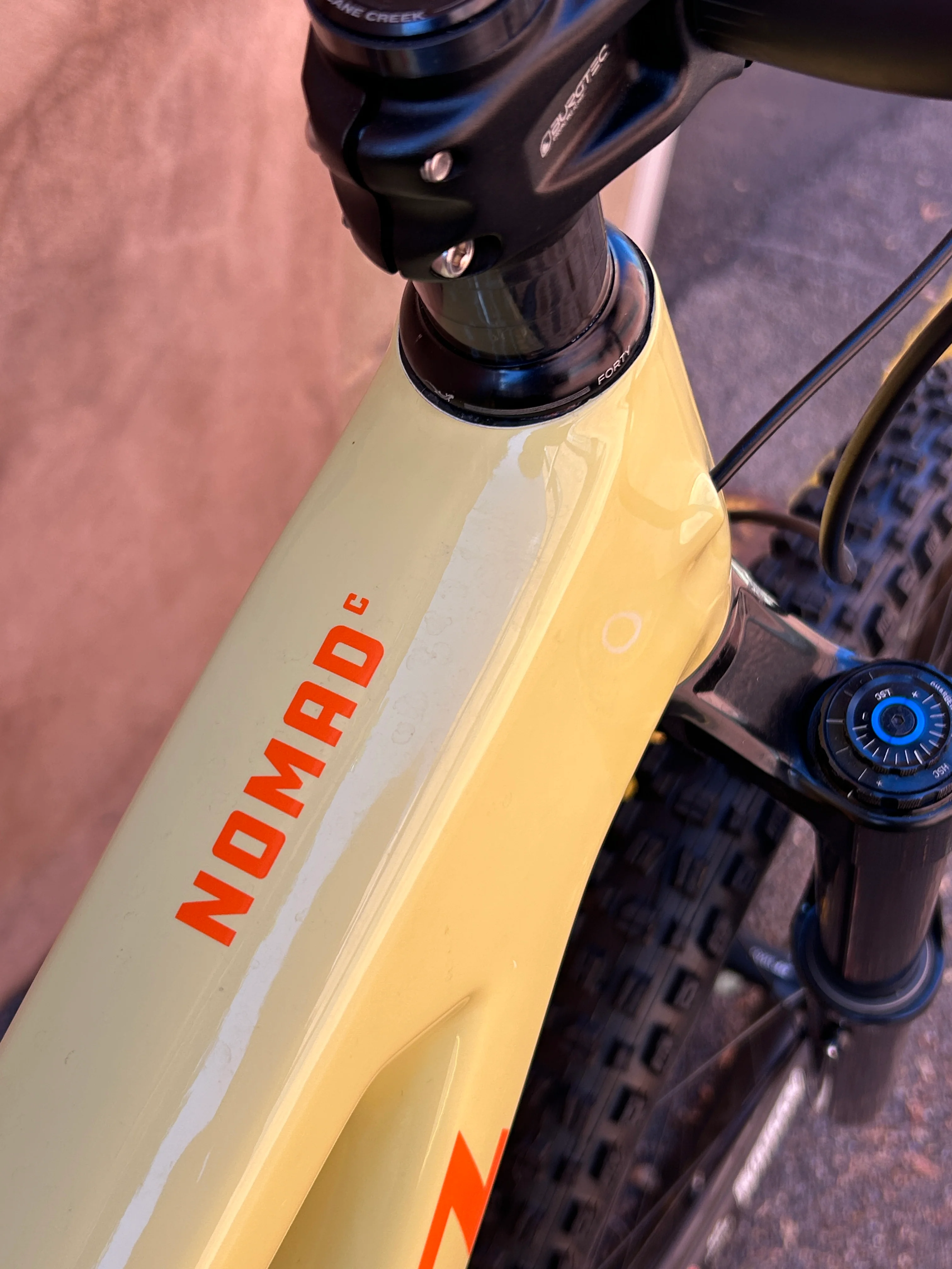 2024 Santa Cruz Nomad GX AXS - Image 6