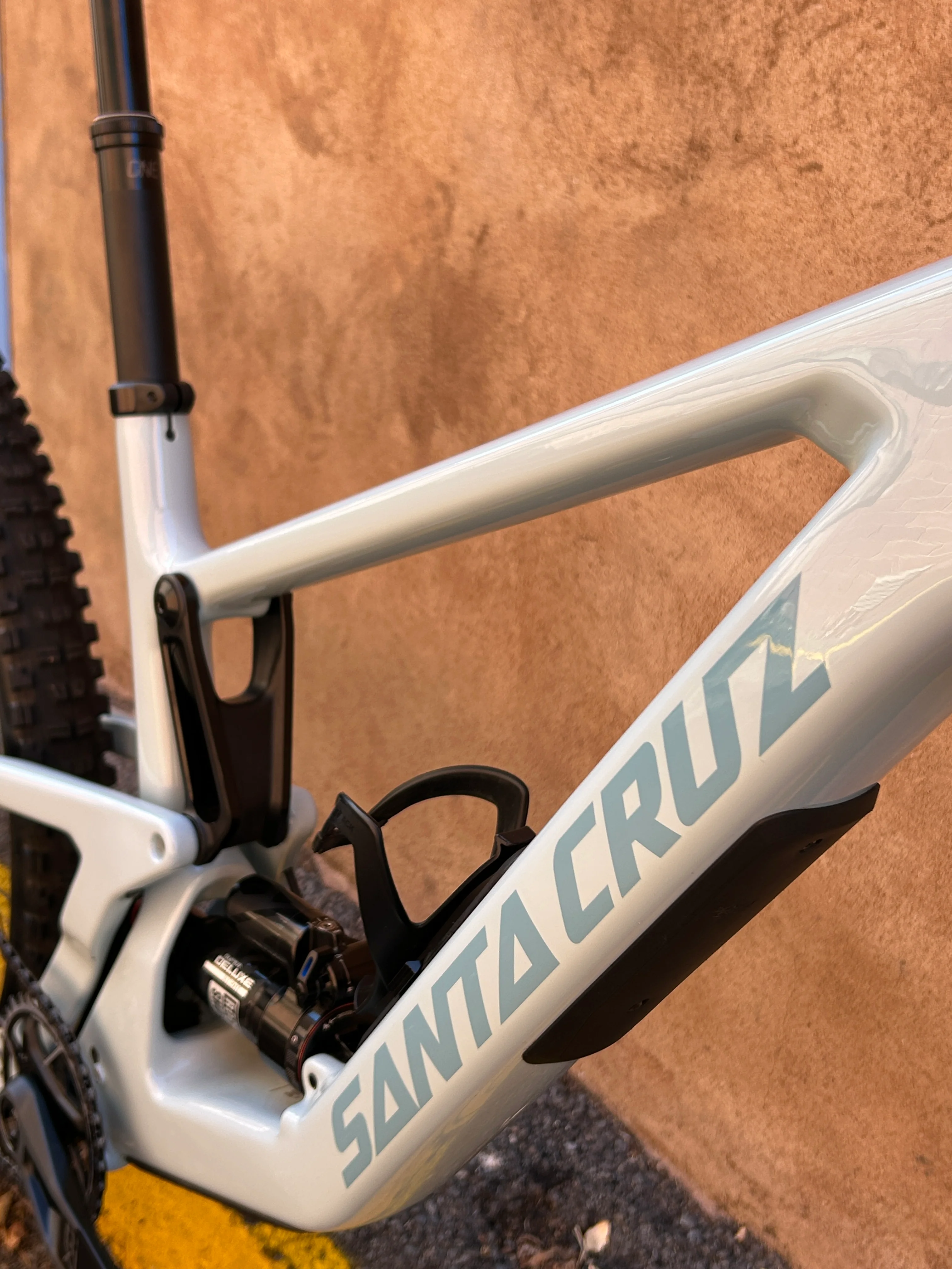 2025 Santa Cruz 5010 X0 AXS - Ex Demo - Image 8