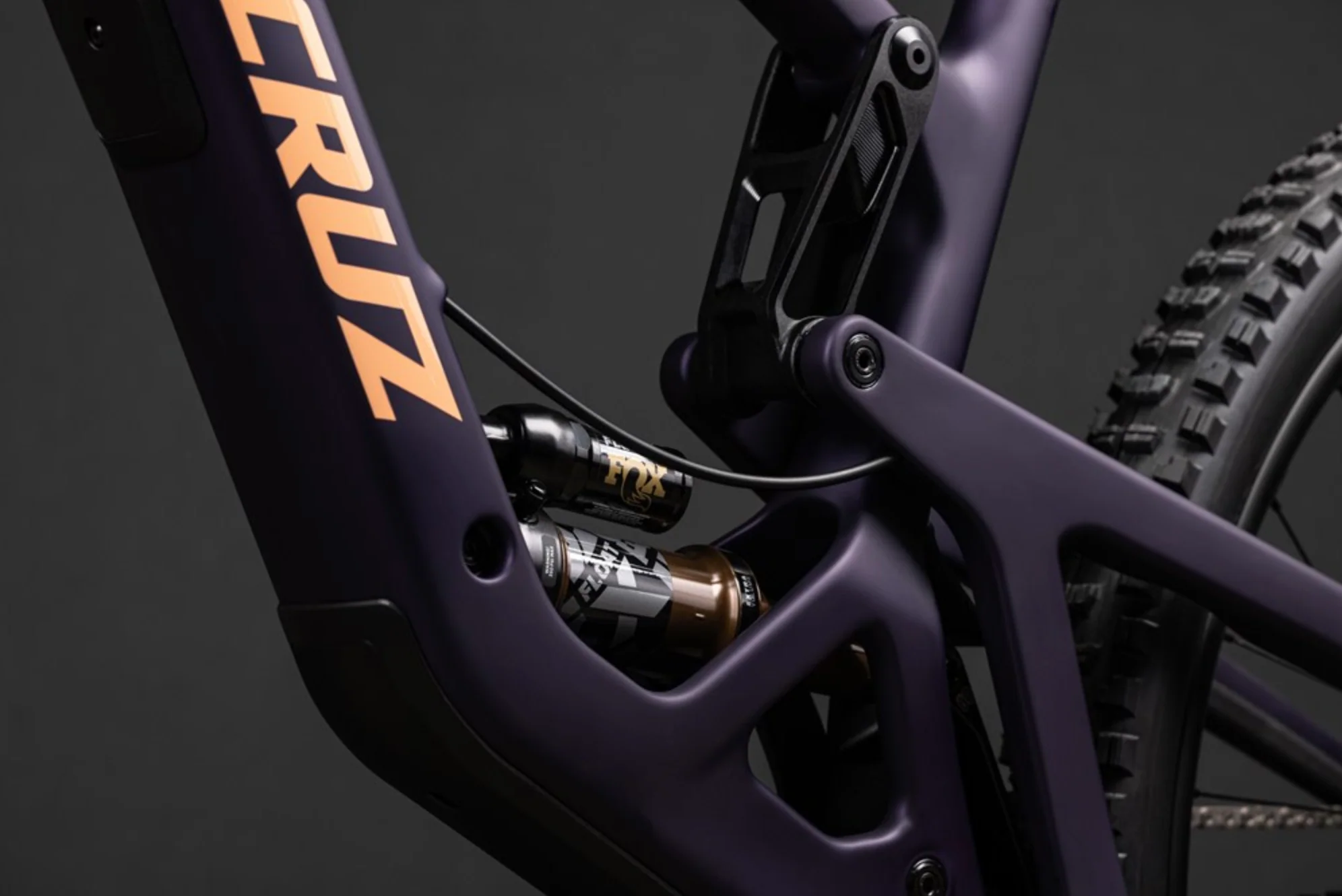 2026 Santa Cruz HighTower 4 CC X0 AXS-Kit RSV - Image 4