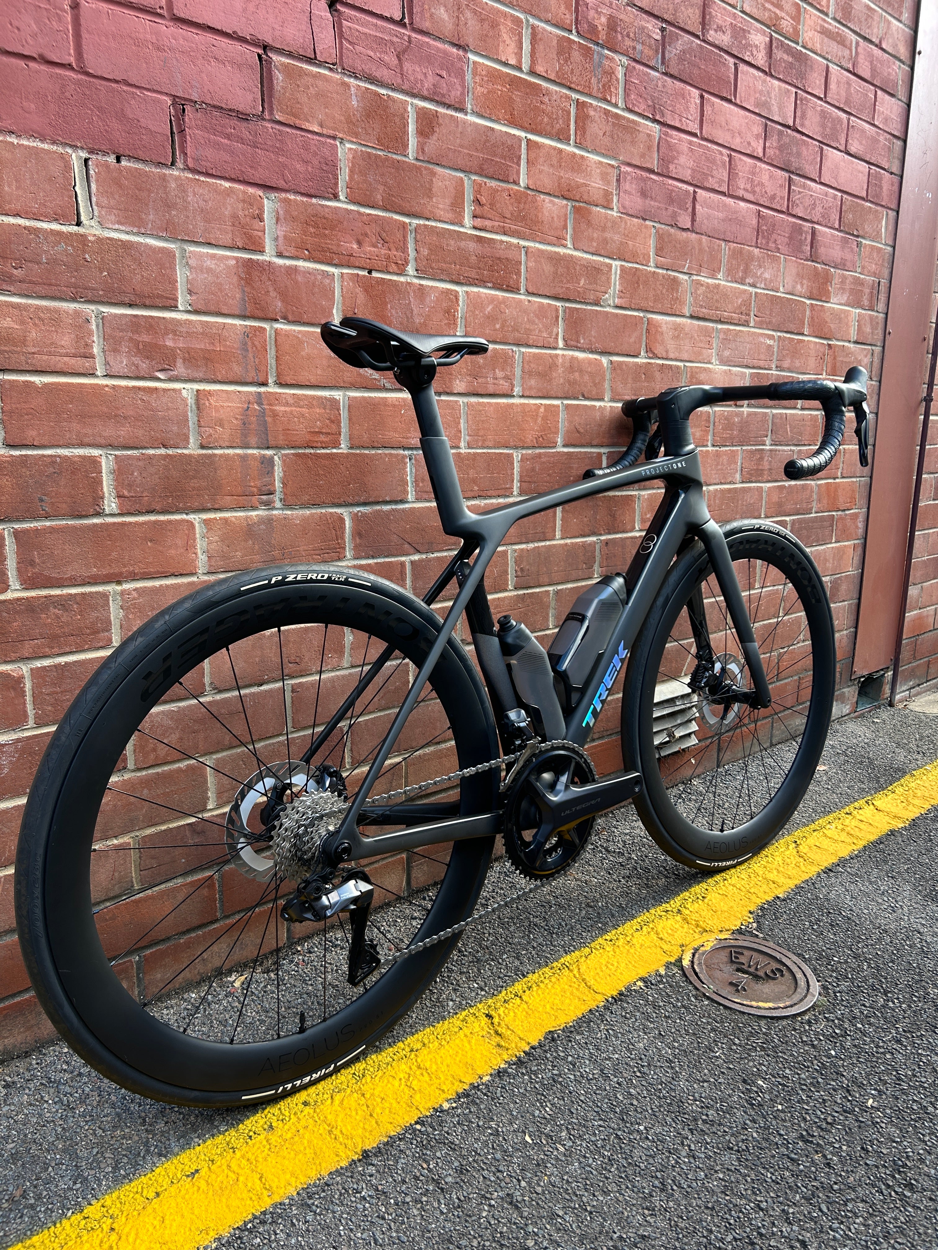 2026 Trek Madone SLR 7 Gen 8 - Image 3