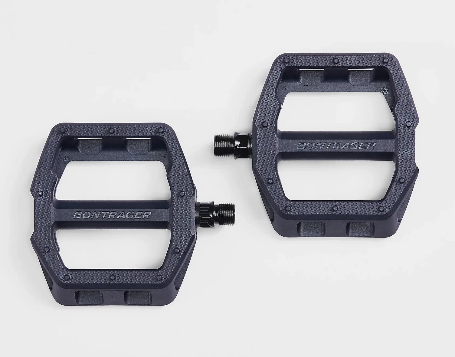BONTRAGER LINE COMP FLAT PEDAL - NAUTICAL NAVY - Image 2
