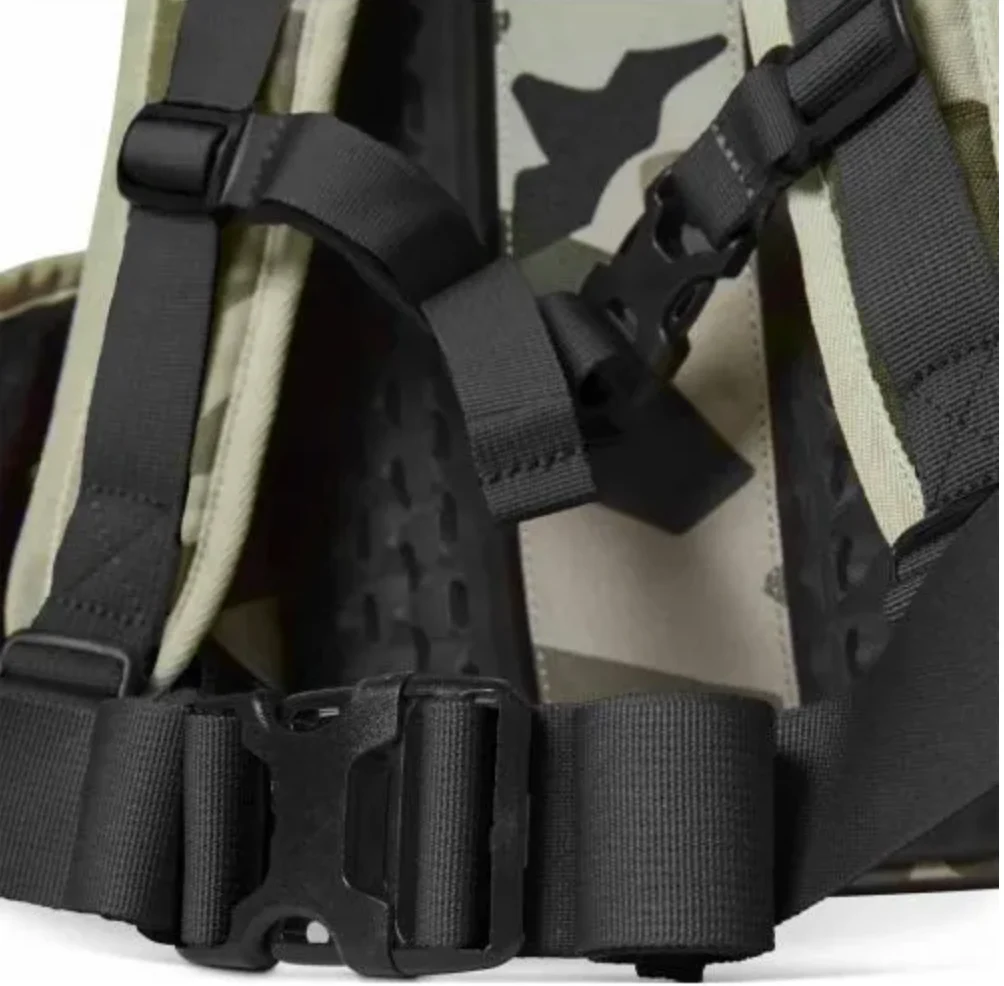 FOX UTILITY HYDRATION PACK GREEN CAMO - LARGE (18L) - Image 5