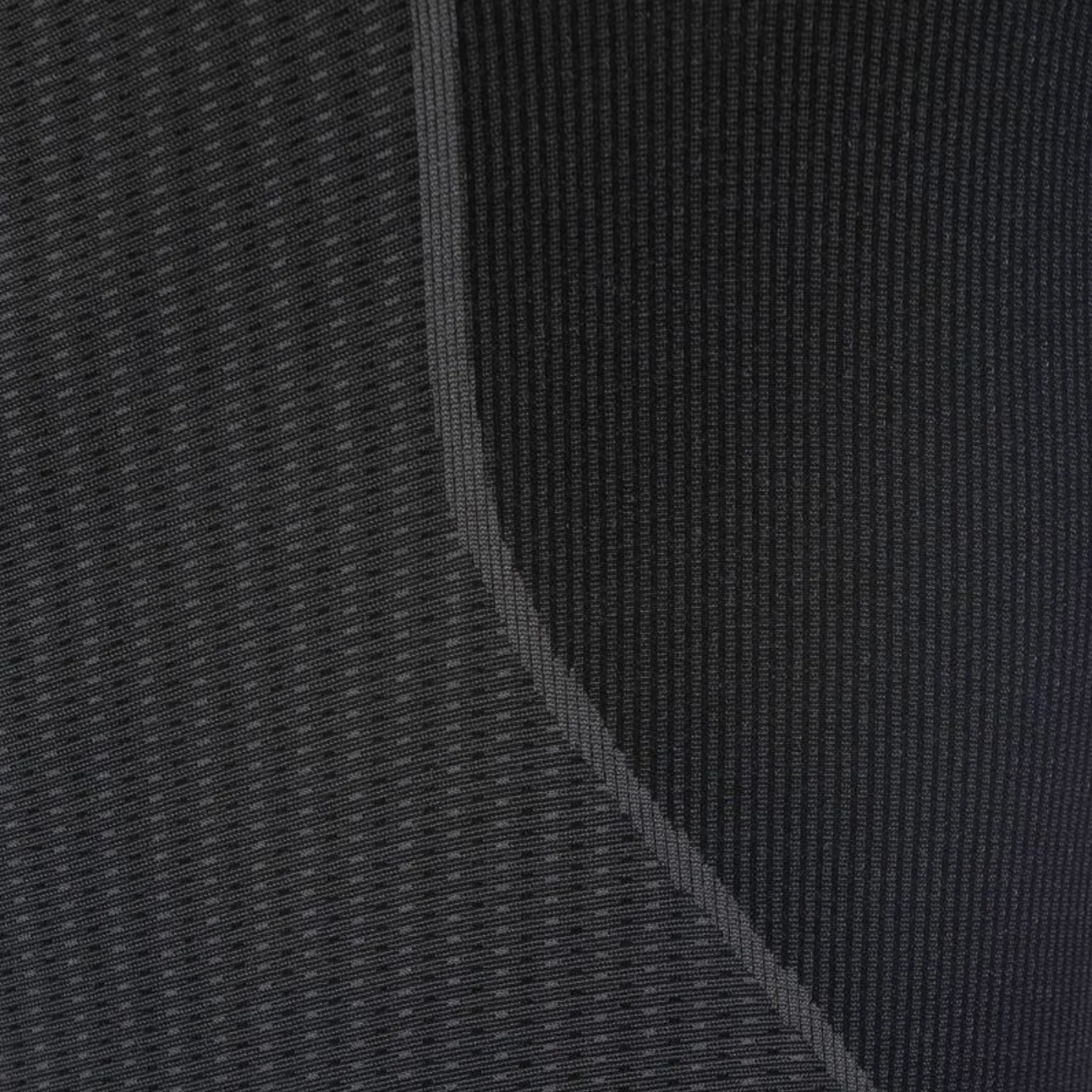GIRO CHRONO SS BASE LAYER CHARCOAL - XS/S - Image 5