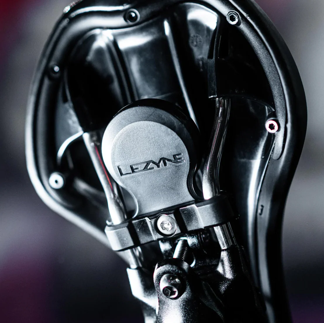 LEZYNE MATRIX SADDLE TAGGER BLACK - Image 2