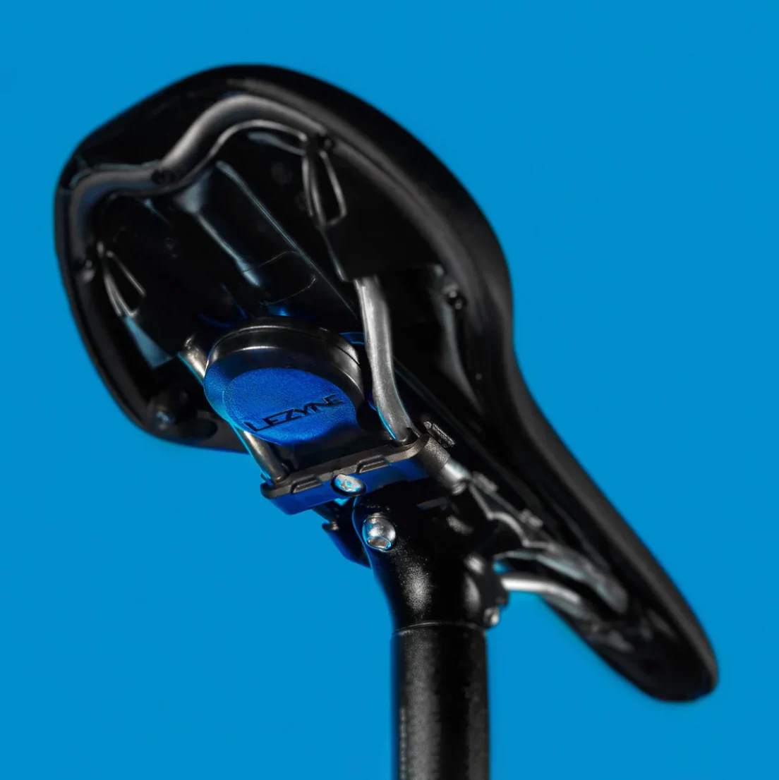 LEZYNE MATRIX SADDLE TAGGER BLACK - Image 3