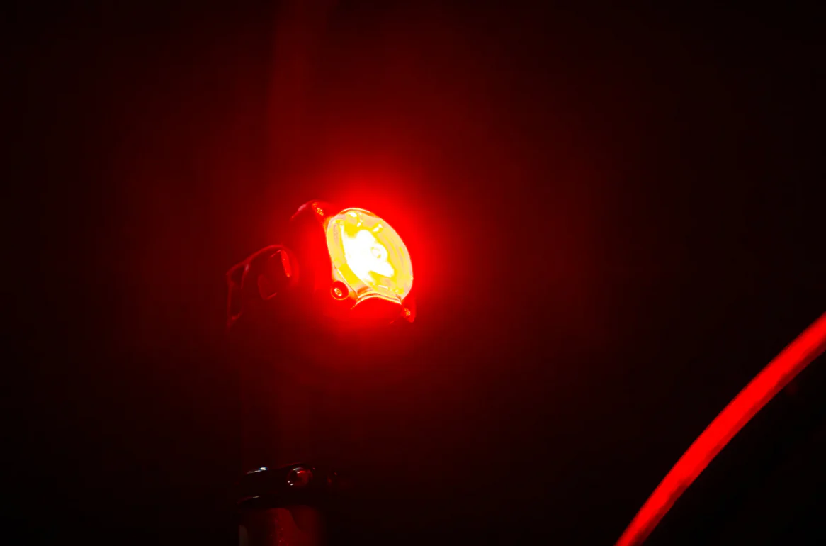 LEZYNE ZECTO DRIVE MAX 400+ REAR LIGHT USB-C RECHARGEABLE - Image 6
