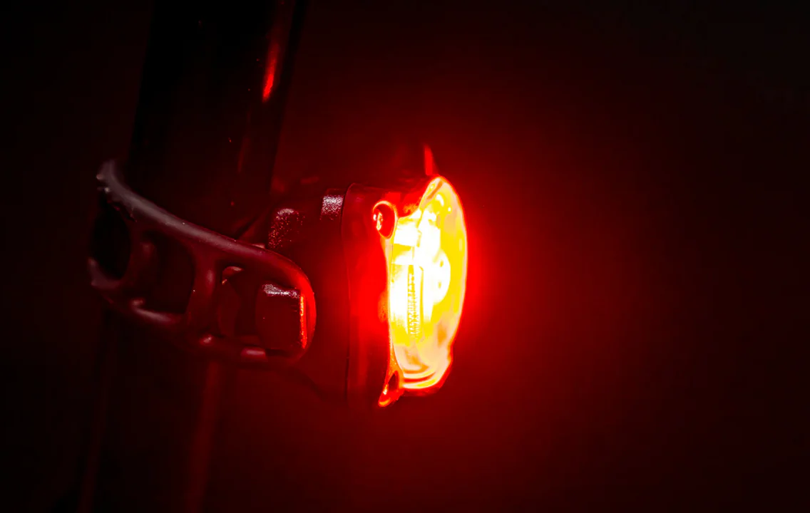 LEZYNE ZECTO DRIVE MAX 400+ REAR LIGHT USB-C RECHARGEABLE - Image 7