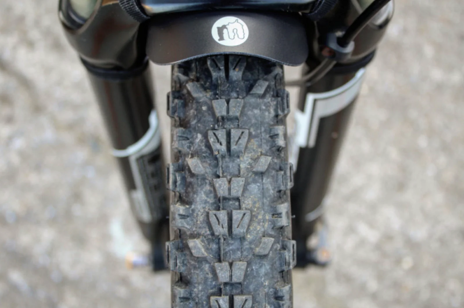 MUCKY NUTZ FACE FENDER - BLACK - Image 3