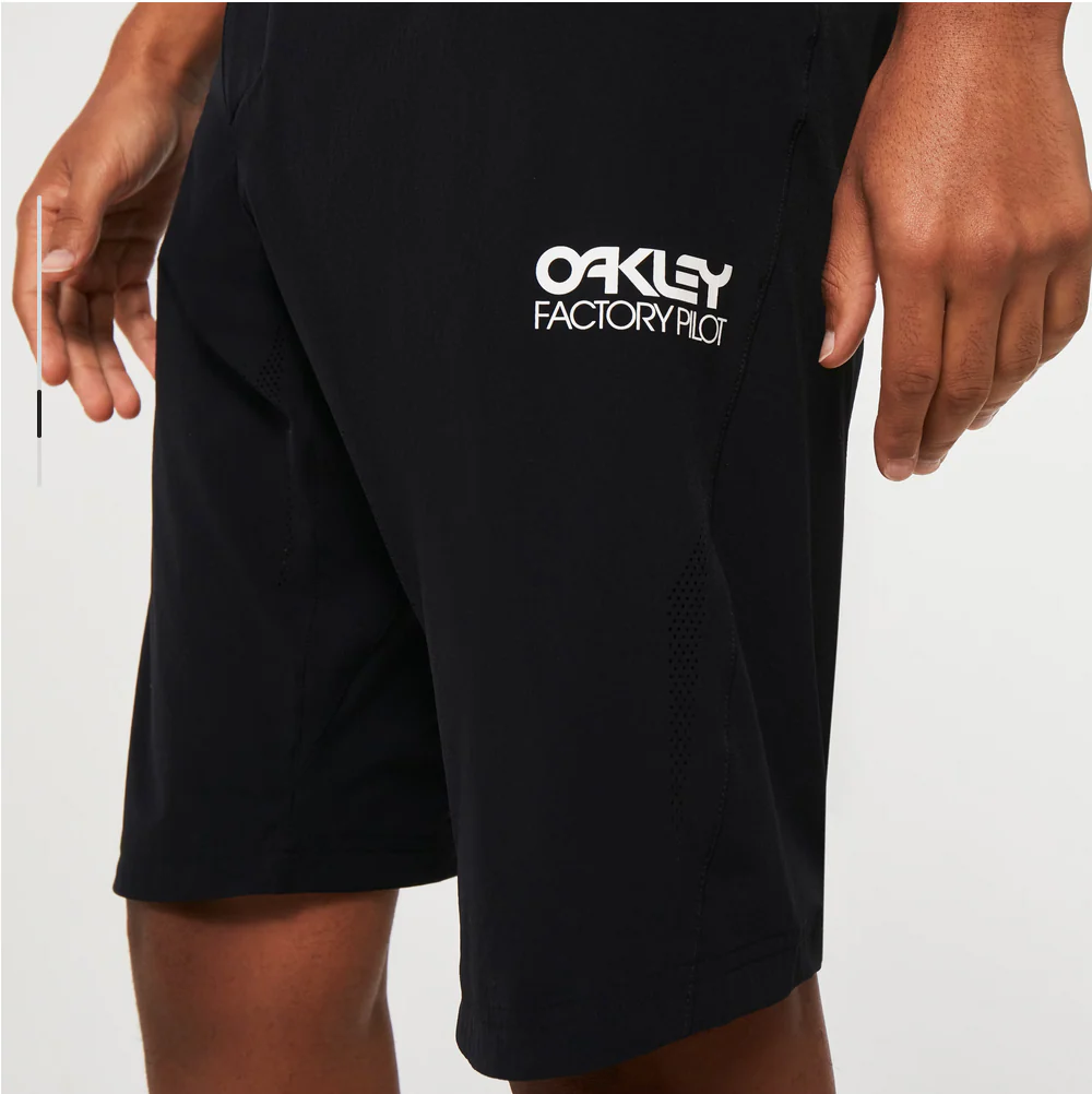 OAKLEY FACTORY PILOT RC SHORT BLACKOUT - Image 6
