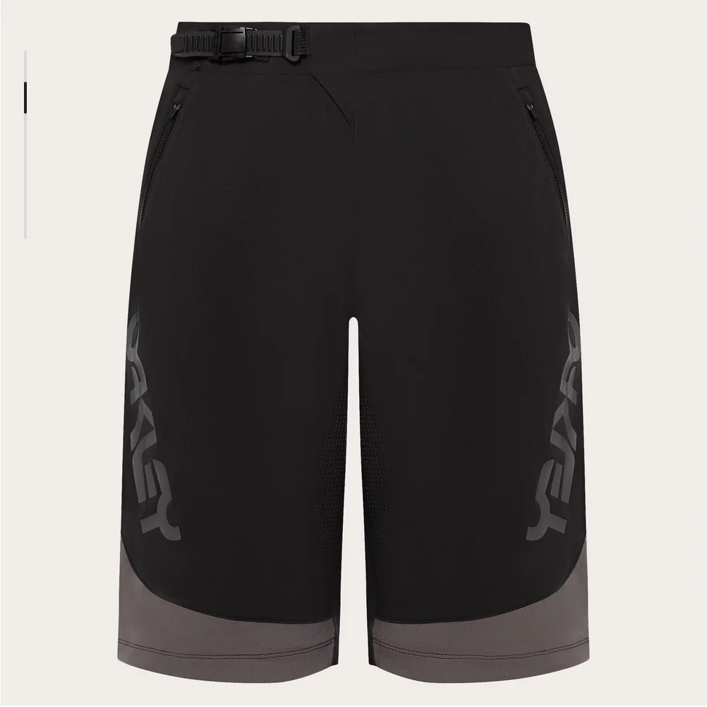 OAKLEY MAVEN SCRUB SHORT BLACK/GREY - Image 10
