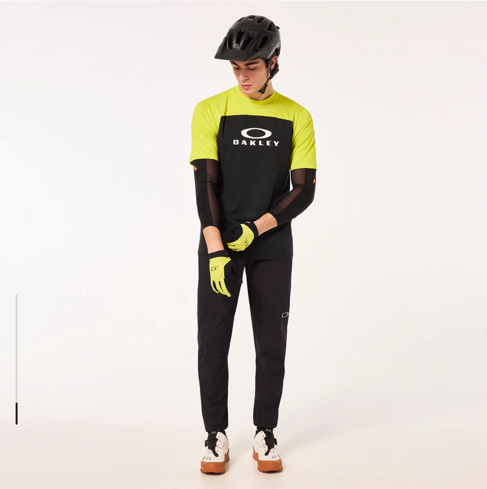 OAKLEY SEEKER AIRLINE PANT BLACKOUT - Image 4