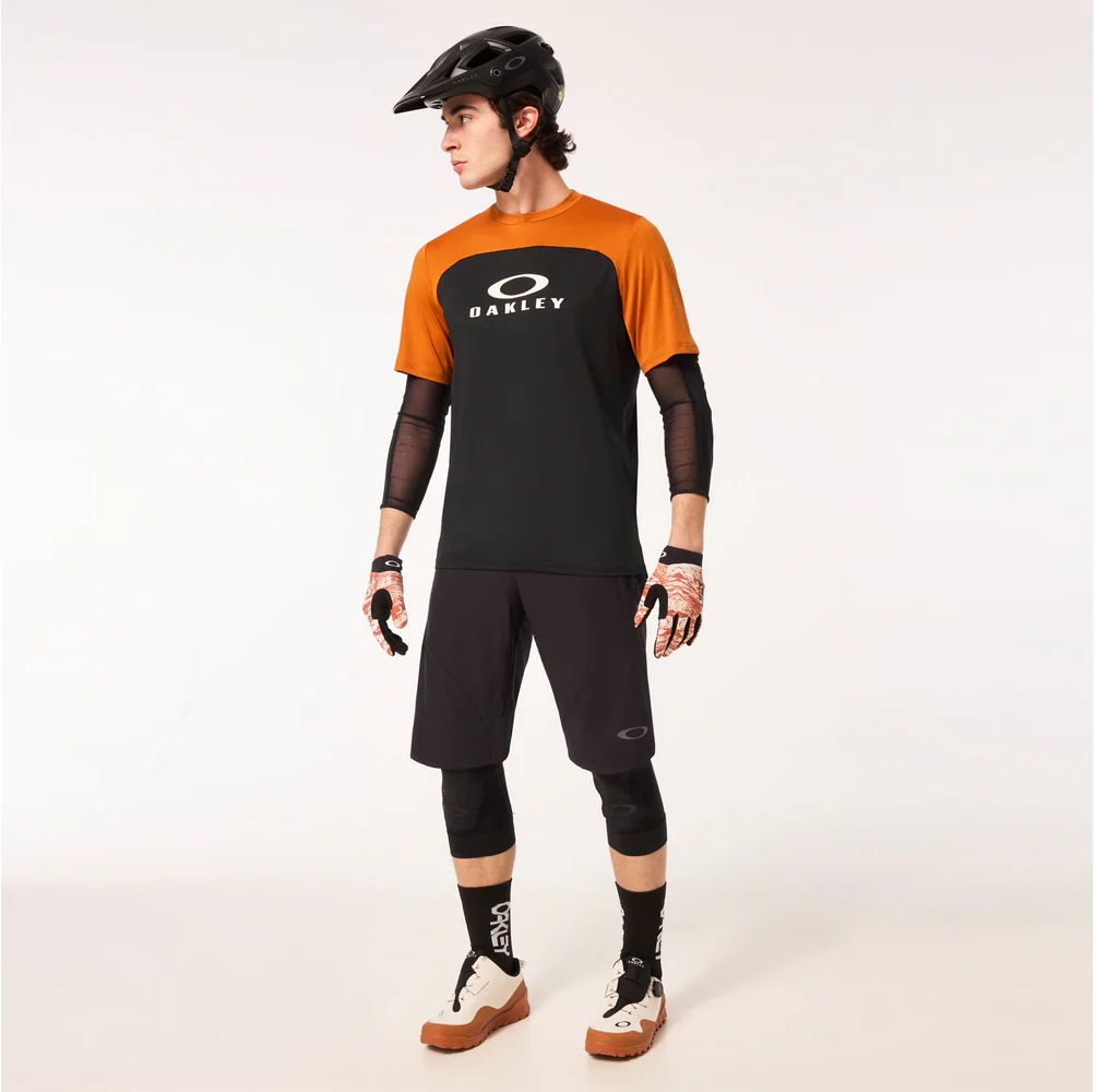 OAKLEY SEEKER AIRLINE SHORT BLACKOUT - Image 3